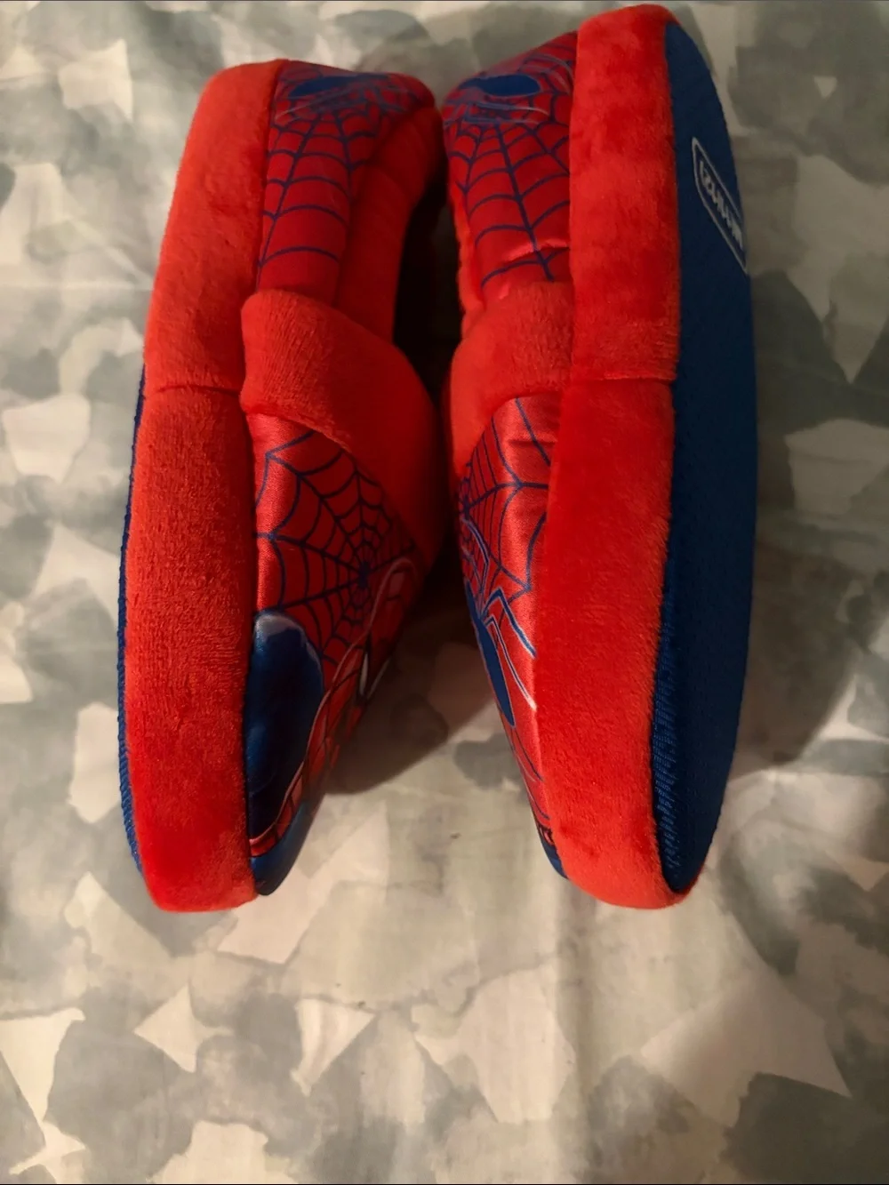 Marvel Red and Blue Spider-Man Kids Slippers NWOT